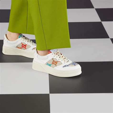 scarpe bianche gucci donna|Sneaker donna GG in pelle bianca .